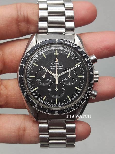 omega moon watch 105.012 speedmaster|Omega Speedmaster moon watch professional.